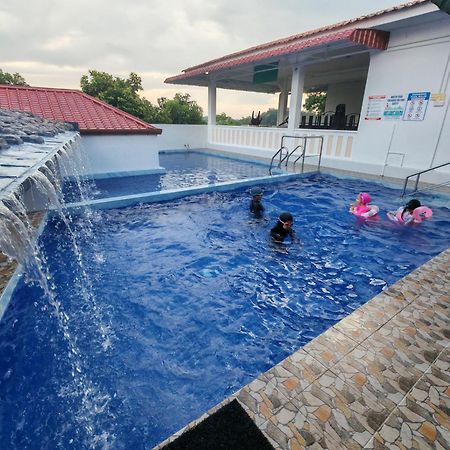 Seri Dusun Sepang Homestay & Event Space Exterior photo